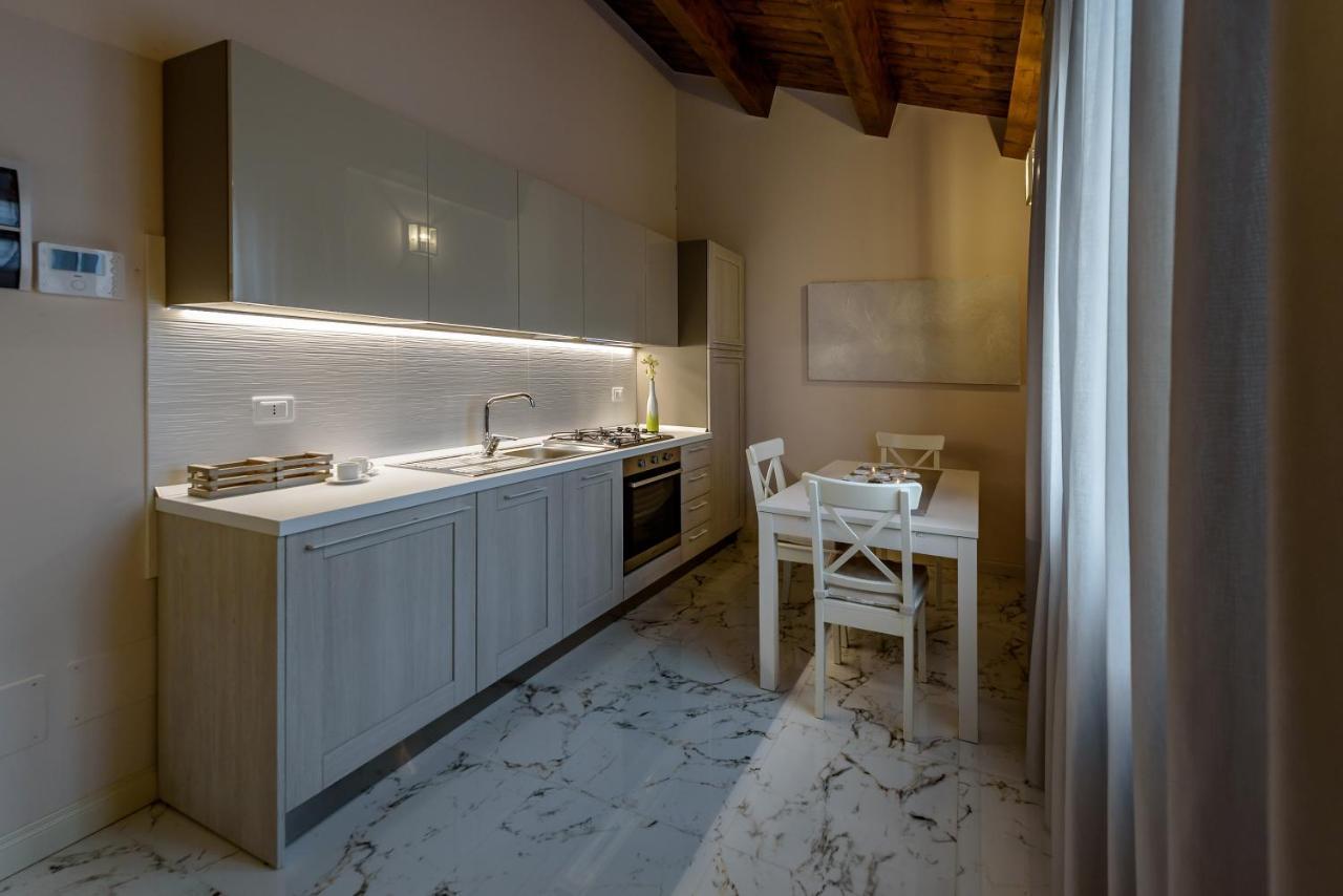 Marie Claire Apartments & Spa Vasto Phòng bức ảnh